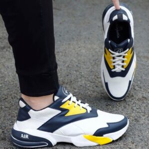 BRANDED SPORTS SHOES FOR MEN