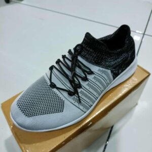 Latest Fashionable Men Sports Shoes