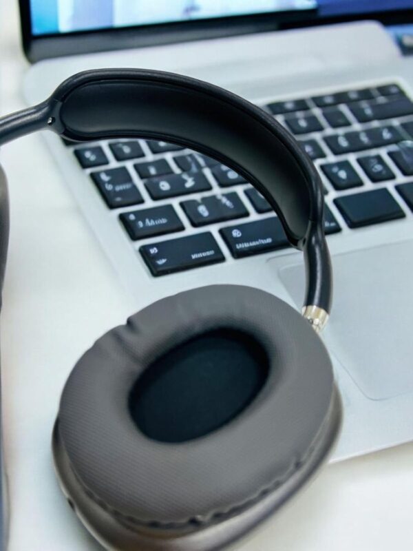 P9 Headphones Wireless | Bluetooth Wireless Over Ear Headphones with Mic 13 Hrs Playtime, 40mm Driver Supreme/Soft Sound | Soft Ear Cushions Lightweight Design Headphones | Black - Image 4